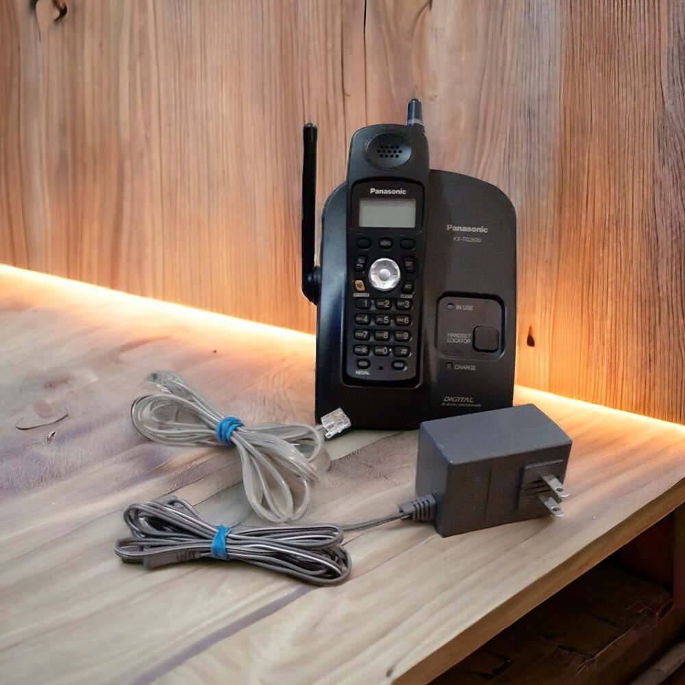 Panasonic KX-TG2620 Digital Cordless Handset with Base Black Lineline